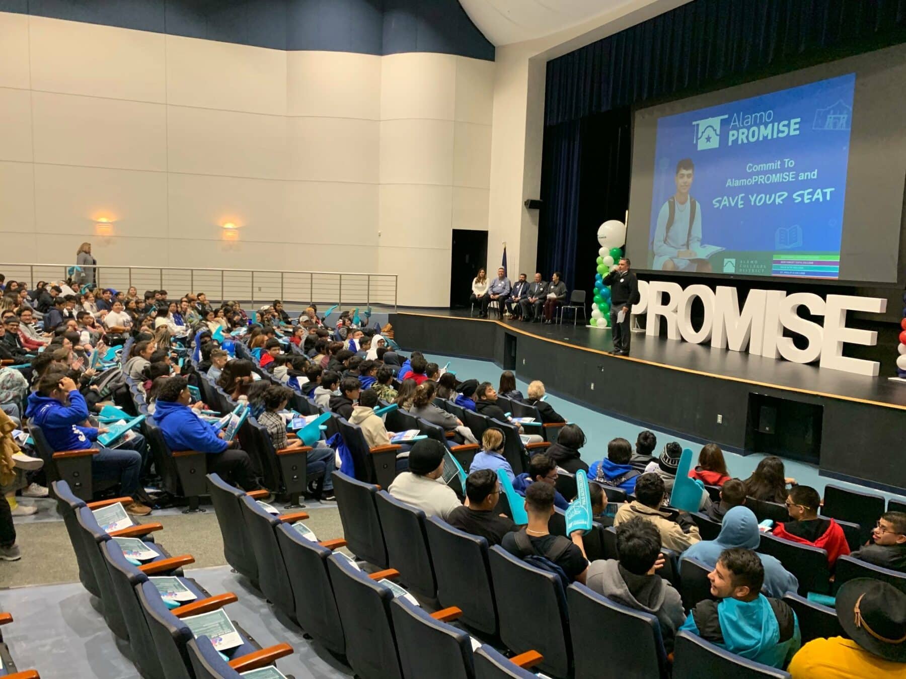 South San ISD Seniors Take The First Step Toward AlamoPROMISE Go Public