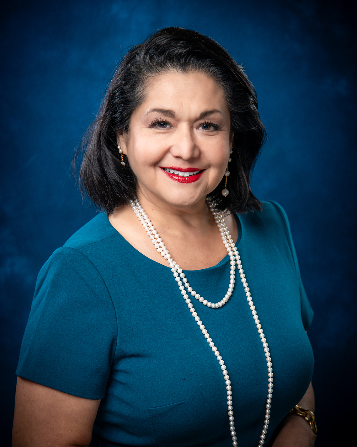 Photo of Houston ISD Board Member Paula Mendoza.
