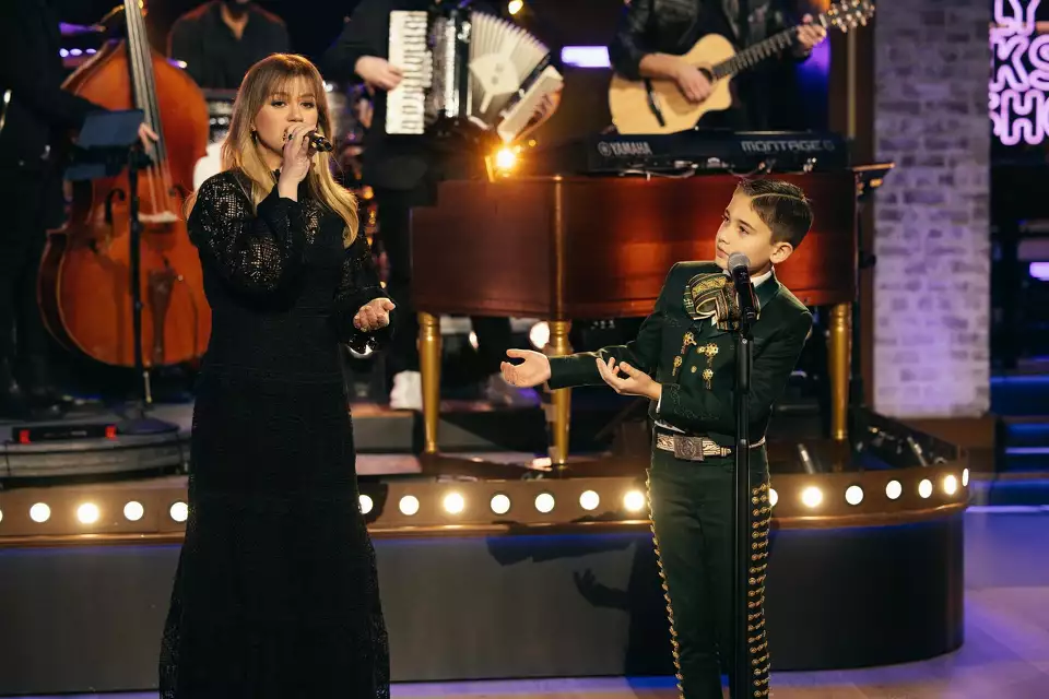 Mateo Lopez singing his duet with Kelly Clarkson