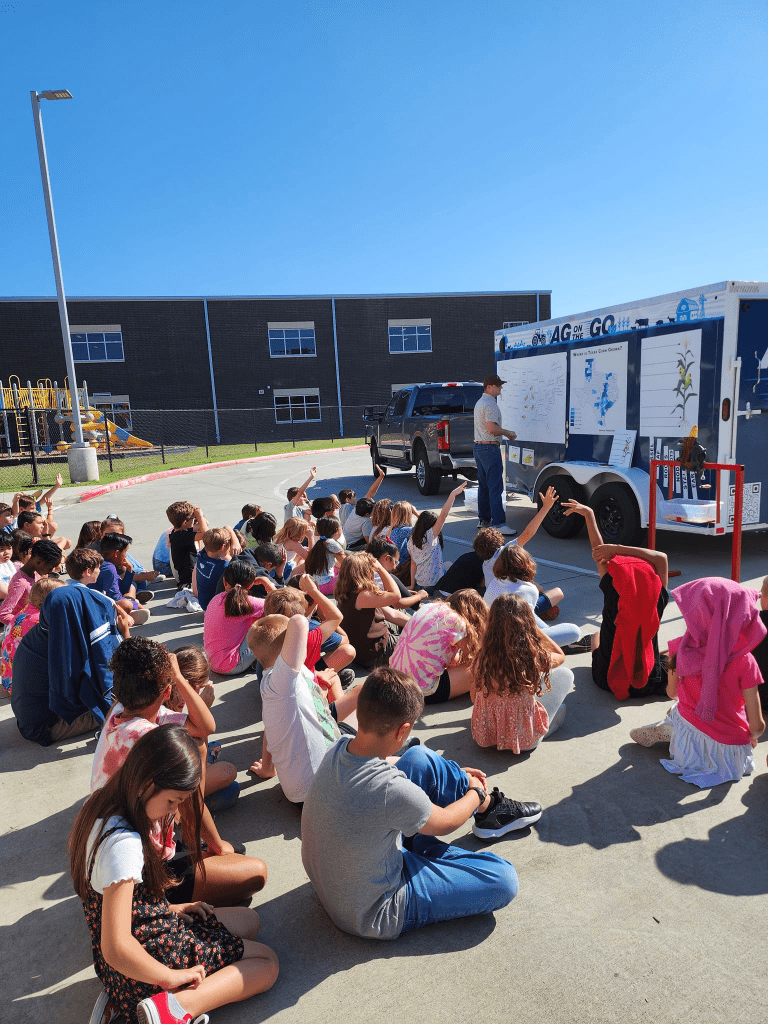 Brazosport students interacting with AG and Go Program.
