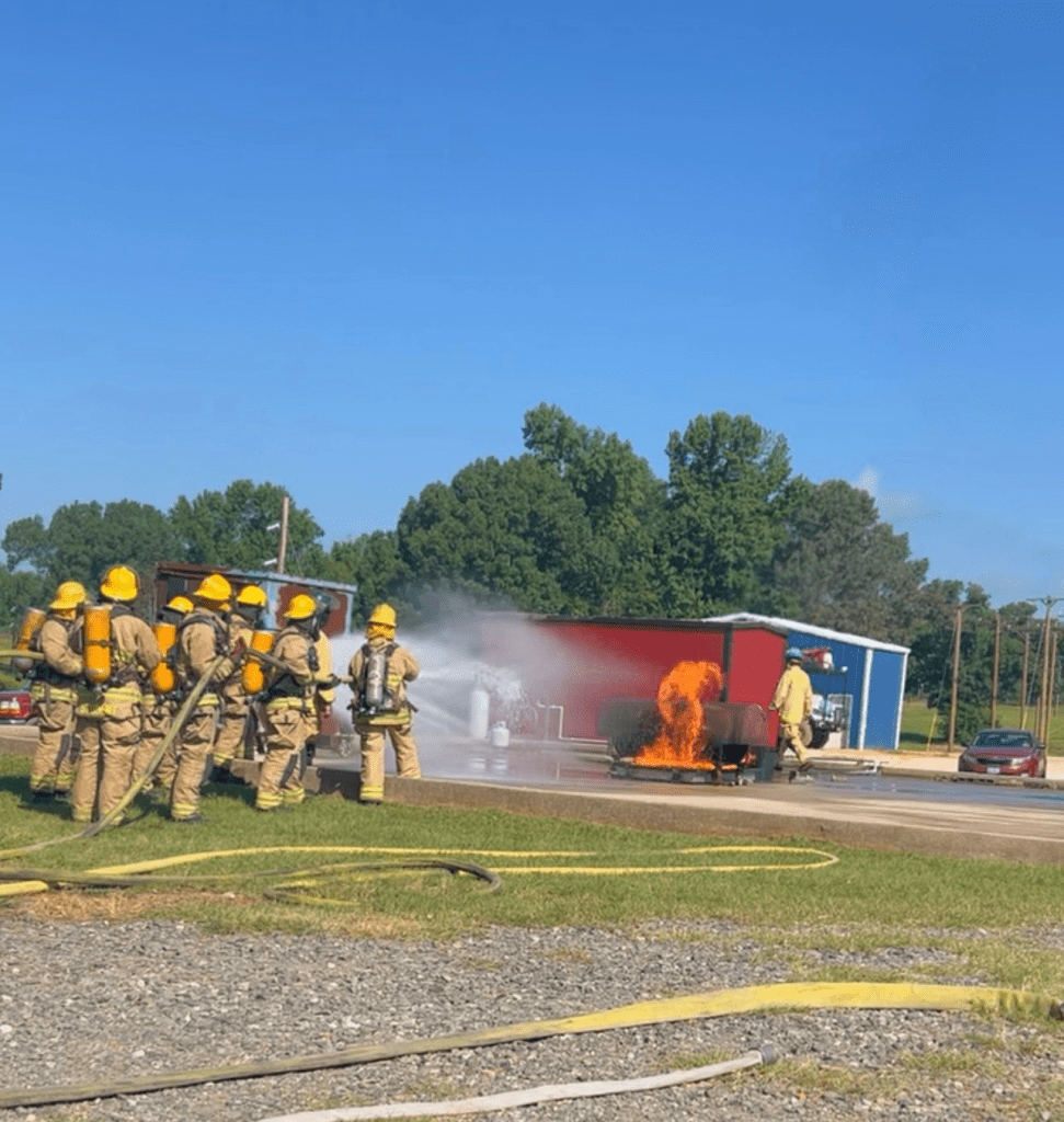 Wills Point ISD students putting out fire