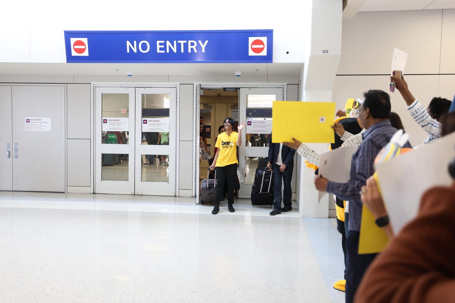 Community cheers for Faizan Zaki at DFW Airport